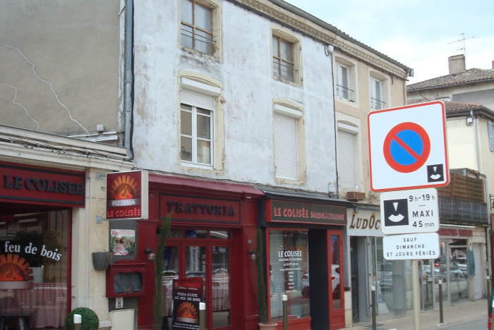 Réalisation d’une façade en pierres apparentes à Thoissey 01140